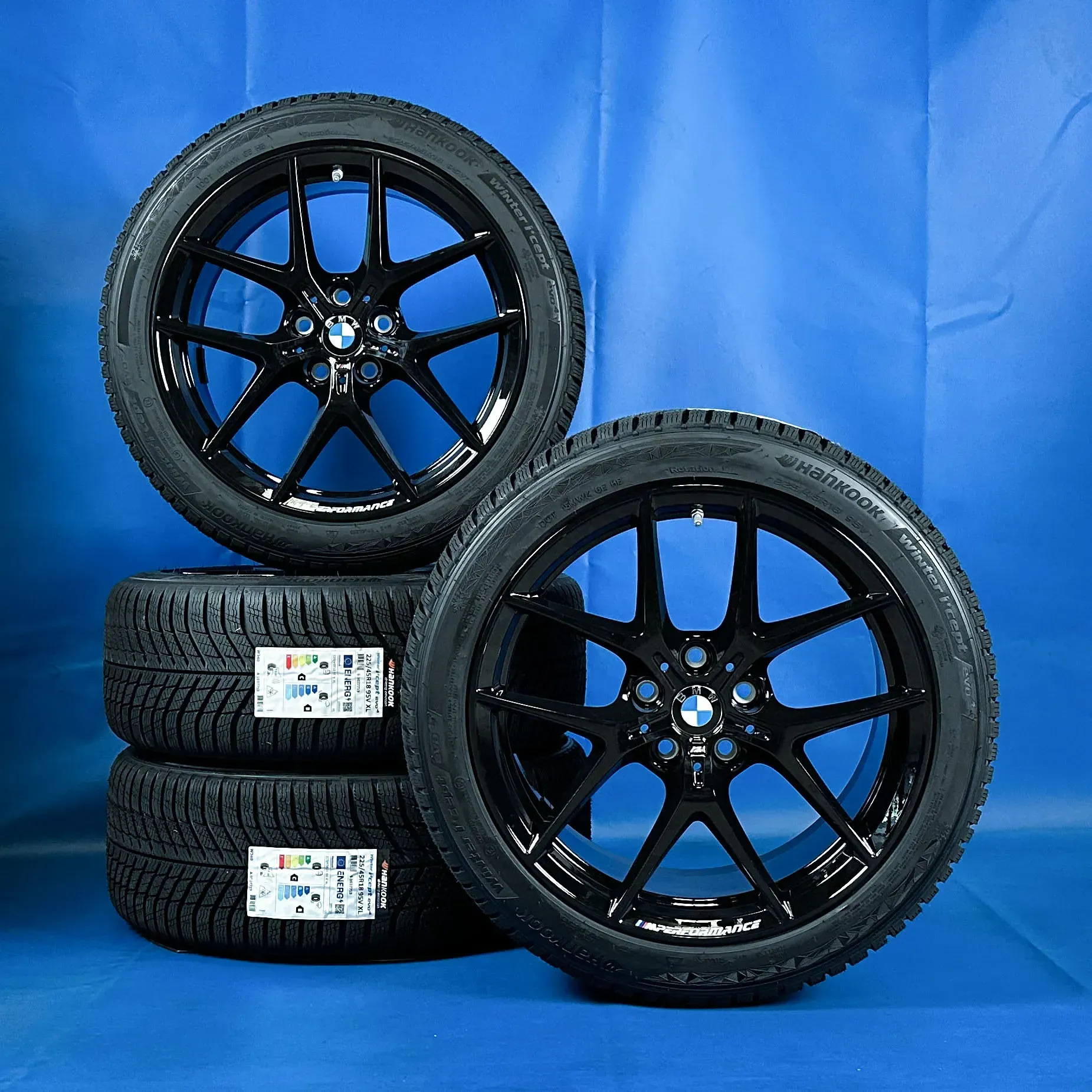 18 Zoll BMW 1er F70 2er F74 Winterreifen Performance Y-Speiche M554 Original - Bild 1