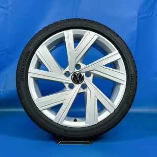 18 Zoll VW Golf 8 GTI GTD Bergamo Winterräder 5H0601025AE Original - Bild 3