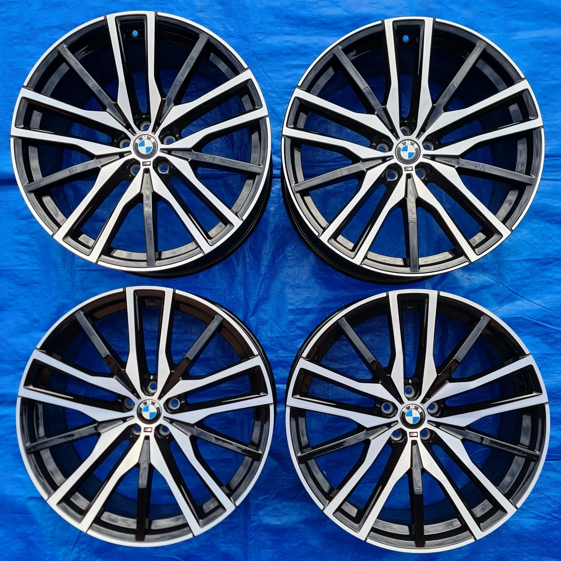 22 Zoll BMW X5 G05 X6 G06 Alufelgen Doppelspeiche M742 8090013 
